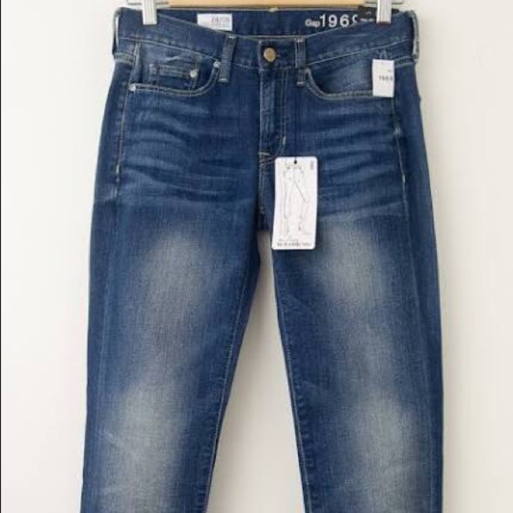 GAP 1969 Sexy Boyfriend Jeans